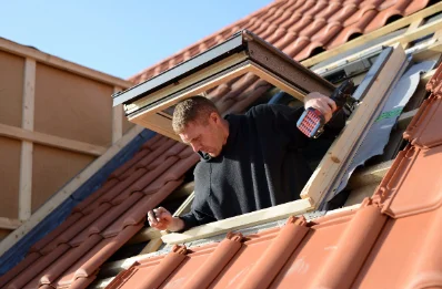 Pose de fenêtres de toit Velux à Morancé
